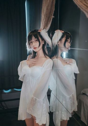 欧美朋友圈背景图多人_高清蓝光在线观