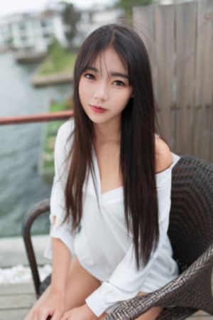 黄色三级小视频_超清高清在线观看