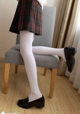 欧美小女孩头像伤感_1080在线观看电视