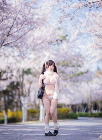 日韩在线隔壁老王影院_高清电影全集观看