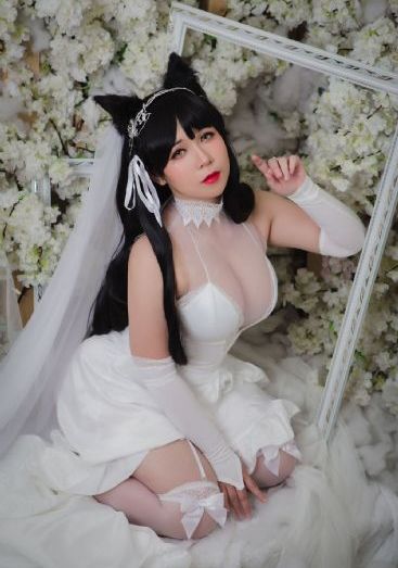 欧美女星下车走光图_高清高清在线观看