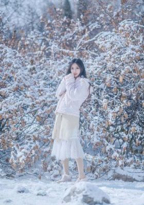 亚洲在线日韩女仆中_蓝光日本电影免费